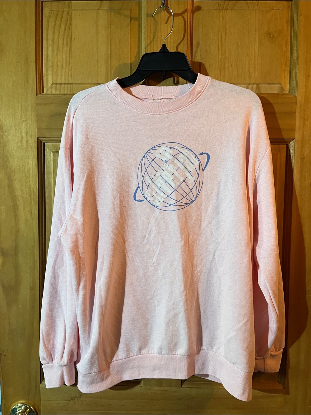 Women’s Pink Levi’s Silver Tab sweatshirt